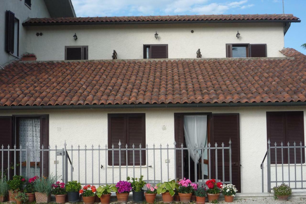 Affittacamere Alba Fiorita Castiglione dʼOrcia Exterior foto